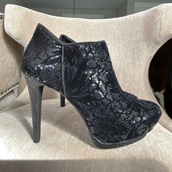 Gianni Bini Shoes - Gianni Bini Black Sequin Bootie